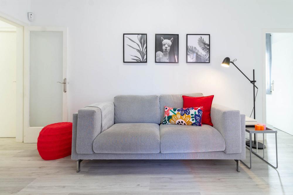 Rental apartment for expats in Barcelona - Sofa