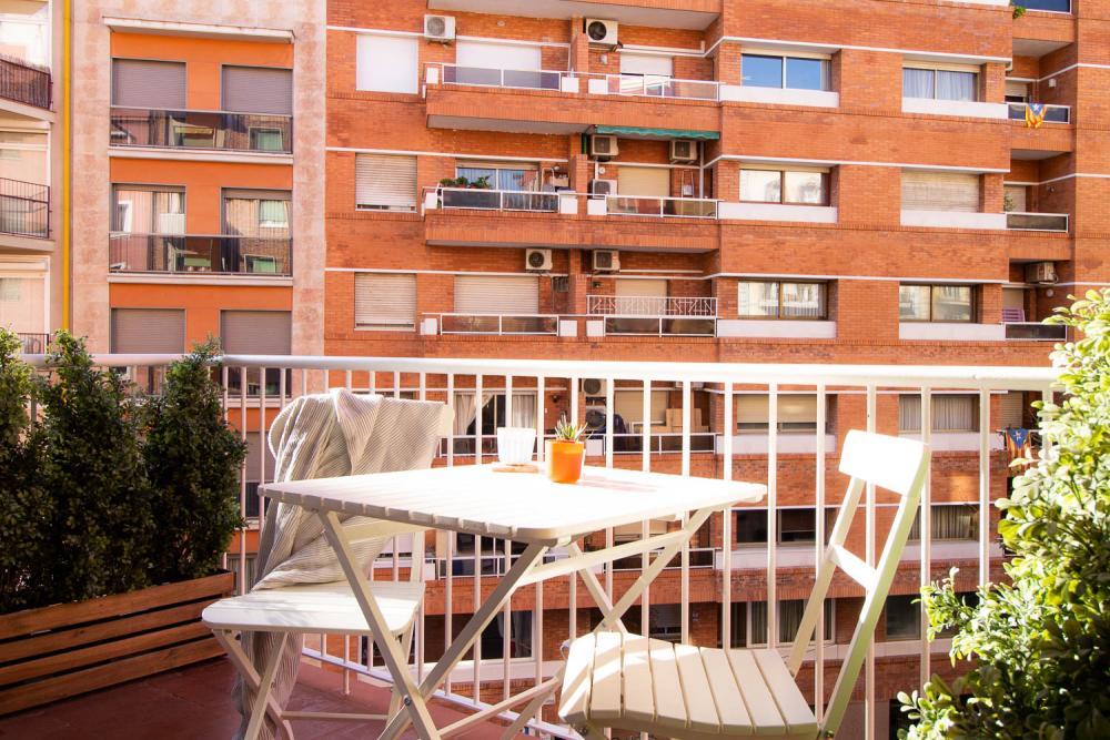 Rental apartment for expats in Barcelona - Balconie 2