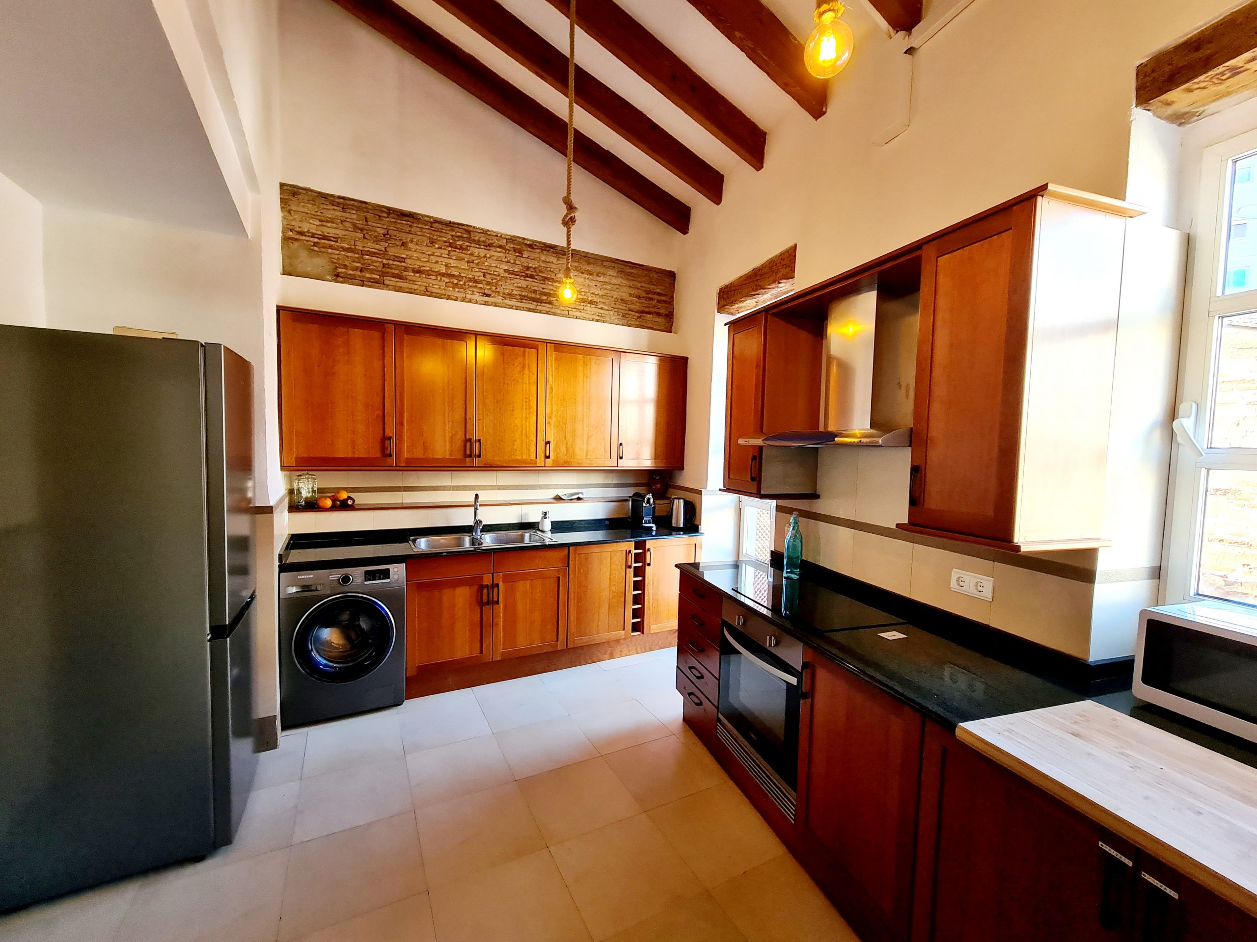 Beautiful rental apartment in central Valencia - Kitchen