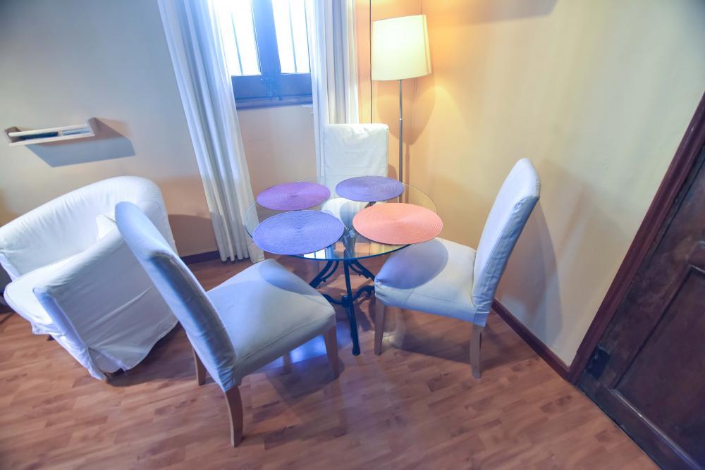 Nice apartment for expats in Barcelona - Living room