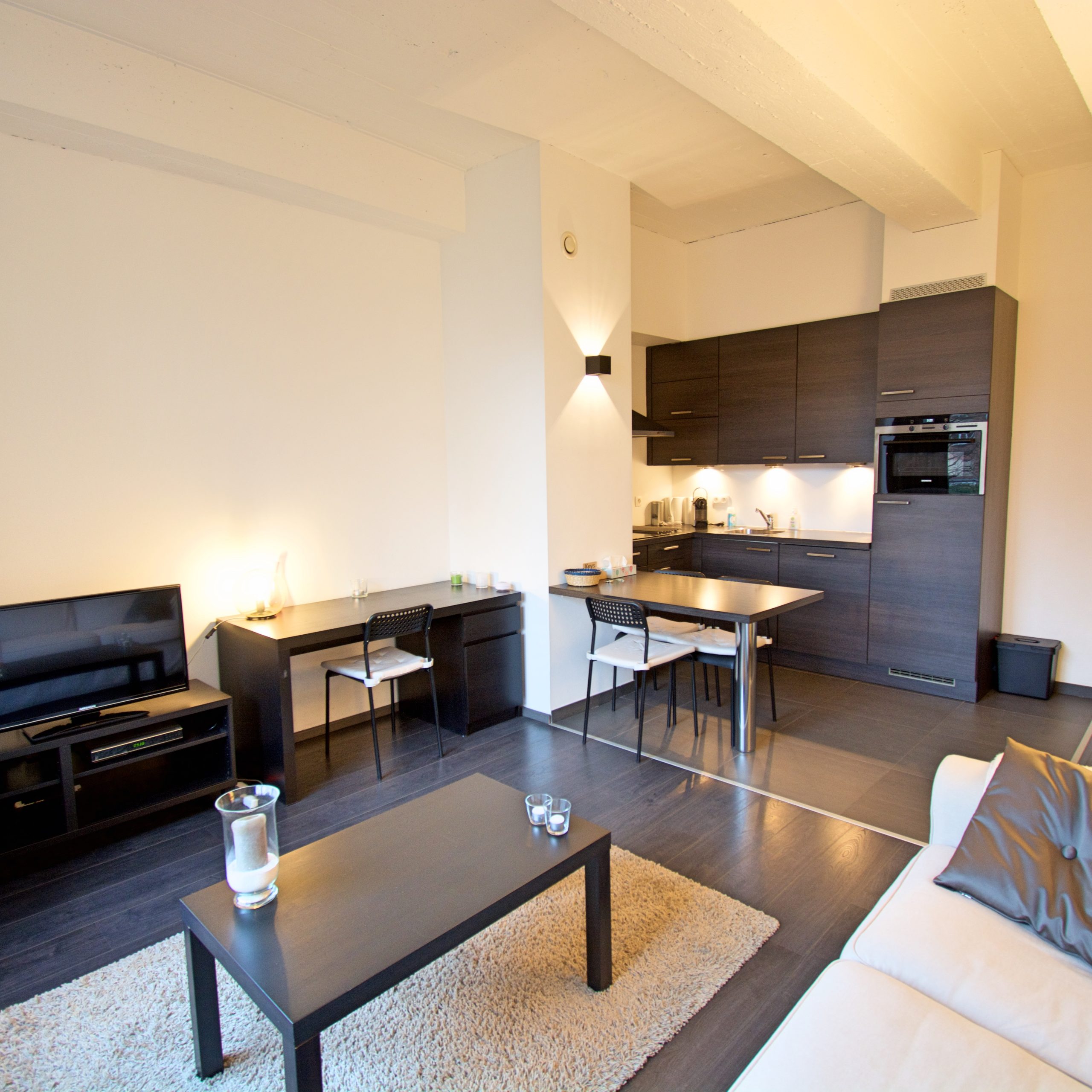 Mikado - Attractive expat apartment in Antwerp centre7 - Living room