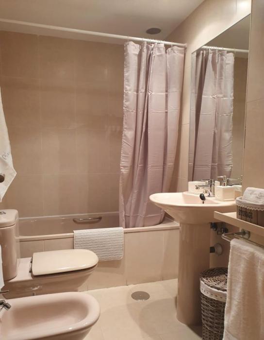 Furnished apartment for rent Madrid airport - Bathroom