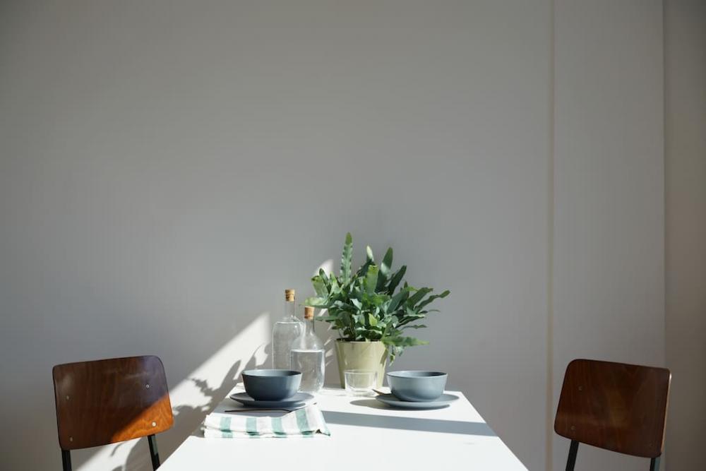 Beautiful studio for rent in Antwerp - Table