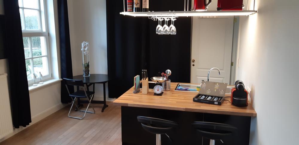 Convenient expat flat in north Antwerp - Kitchen