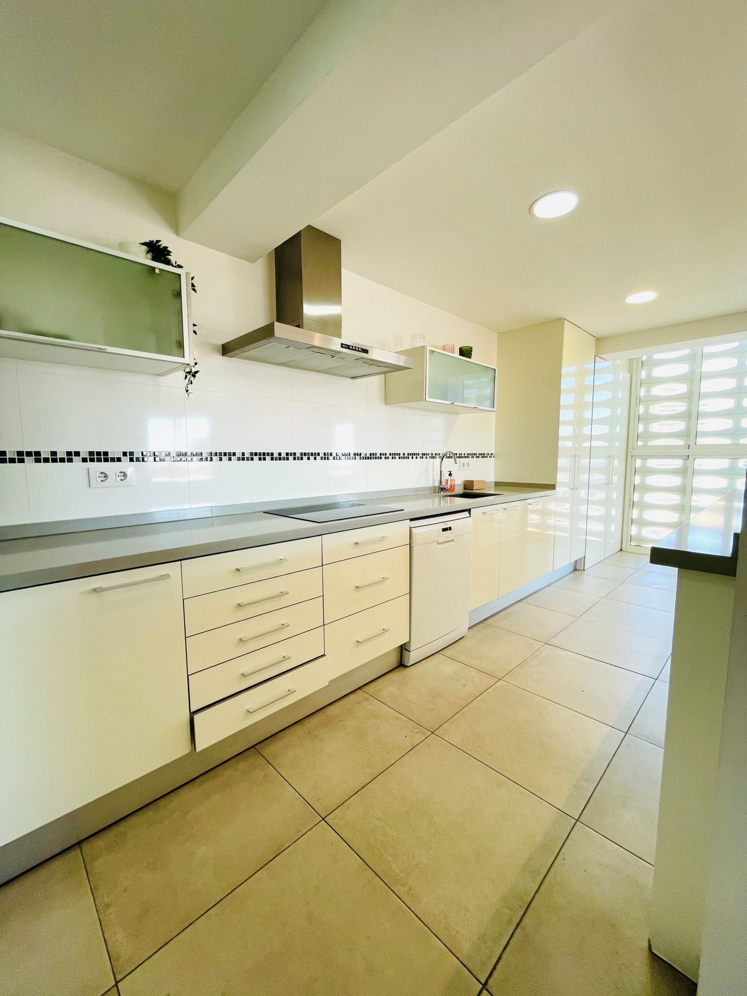 2 kitchen window.jpg