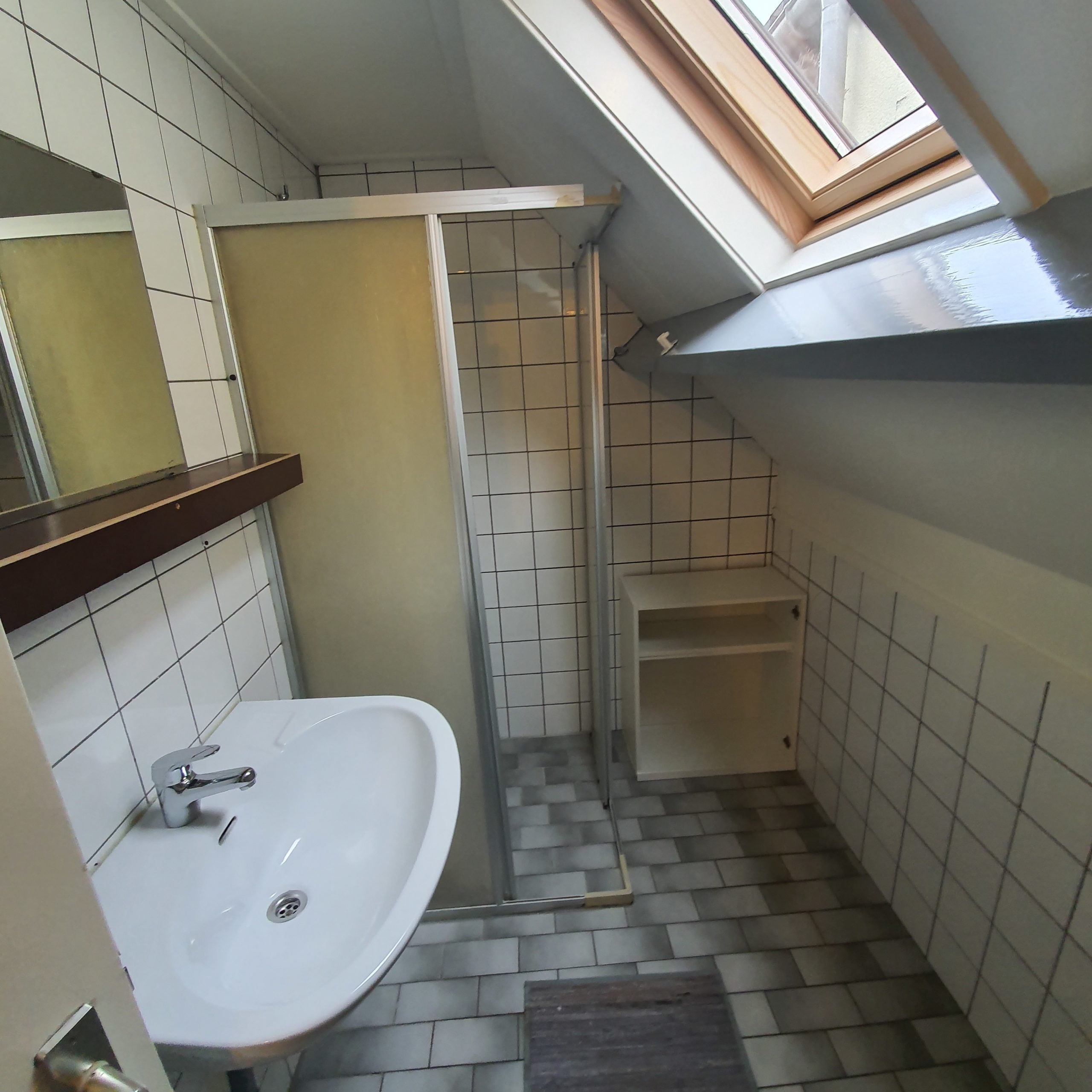 Expat housing in Holland - Bathroom