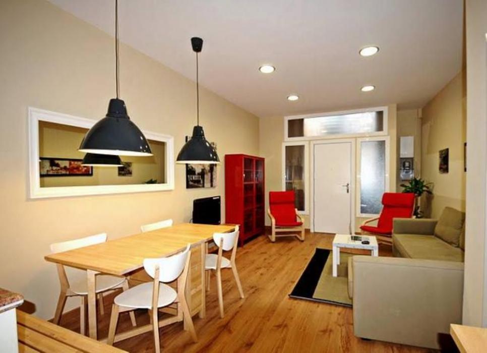 Short stay flat in Barcelona for rent - Lamps