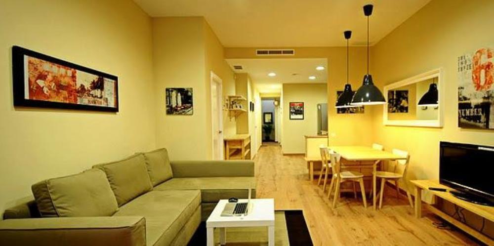 Short stay flat in Barcelona for rent - Living room