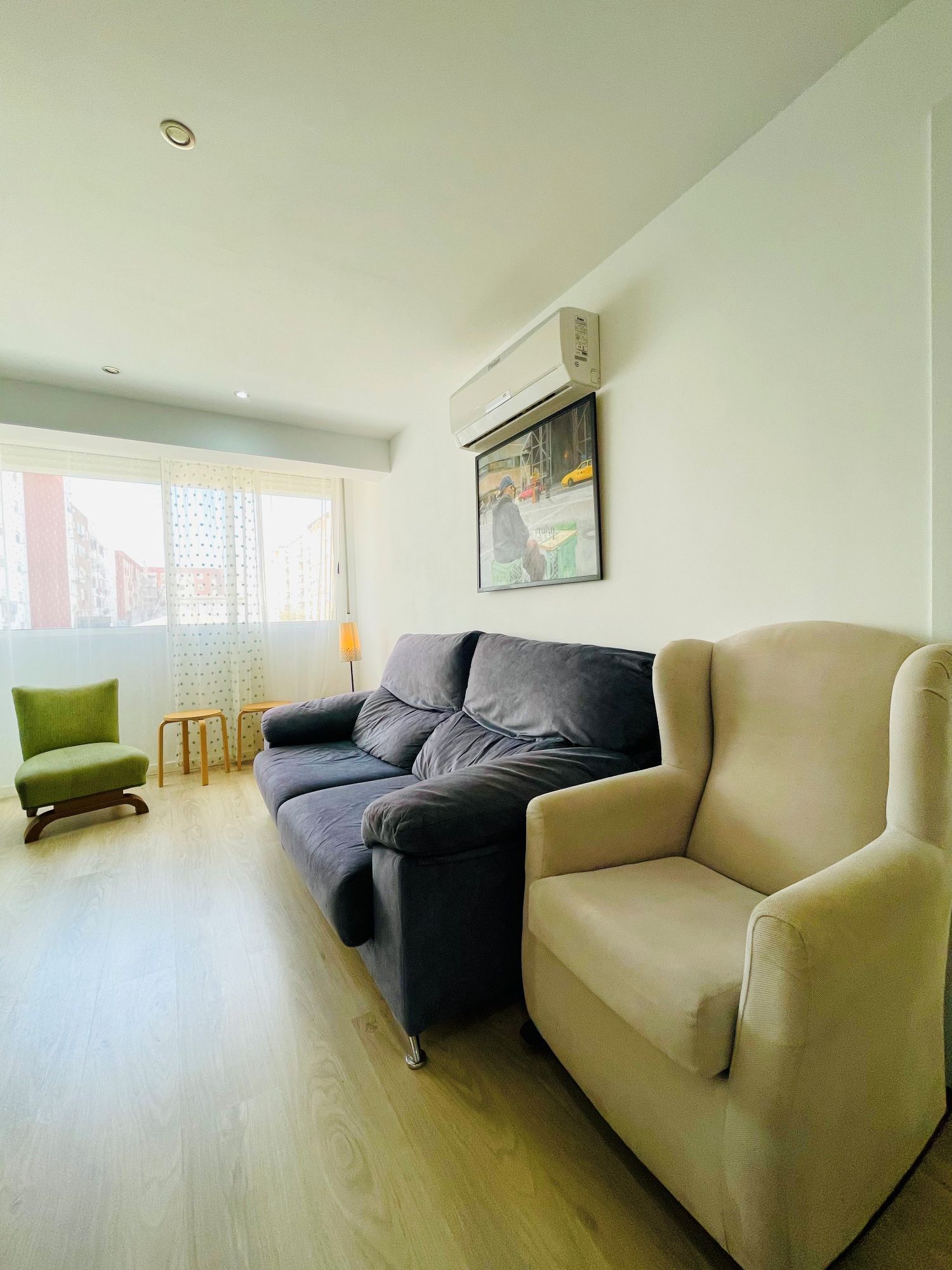 1 livingroom couch .jpg