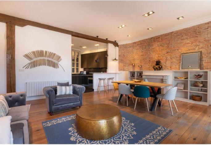 Spacious apartment for rent in Bilbao - Living room