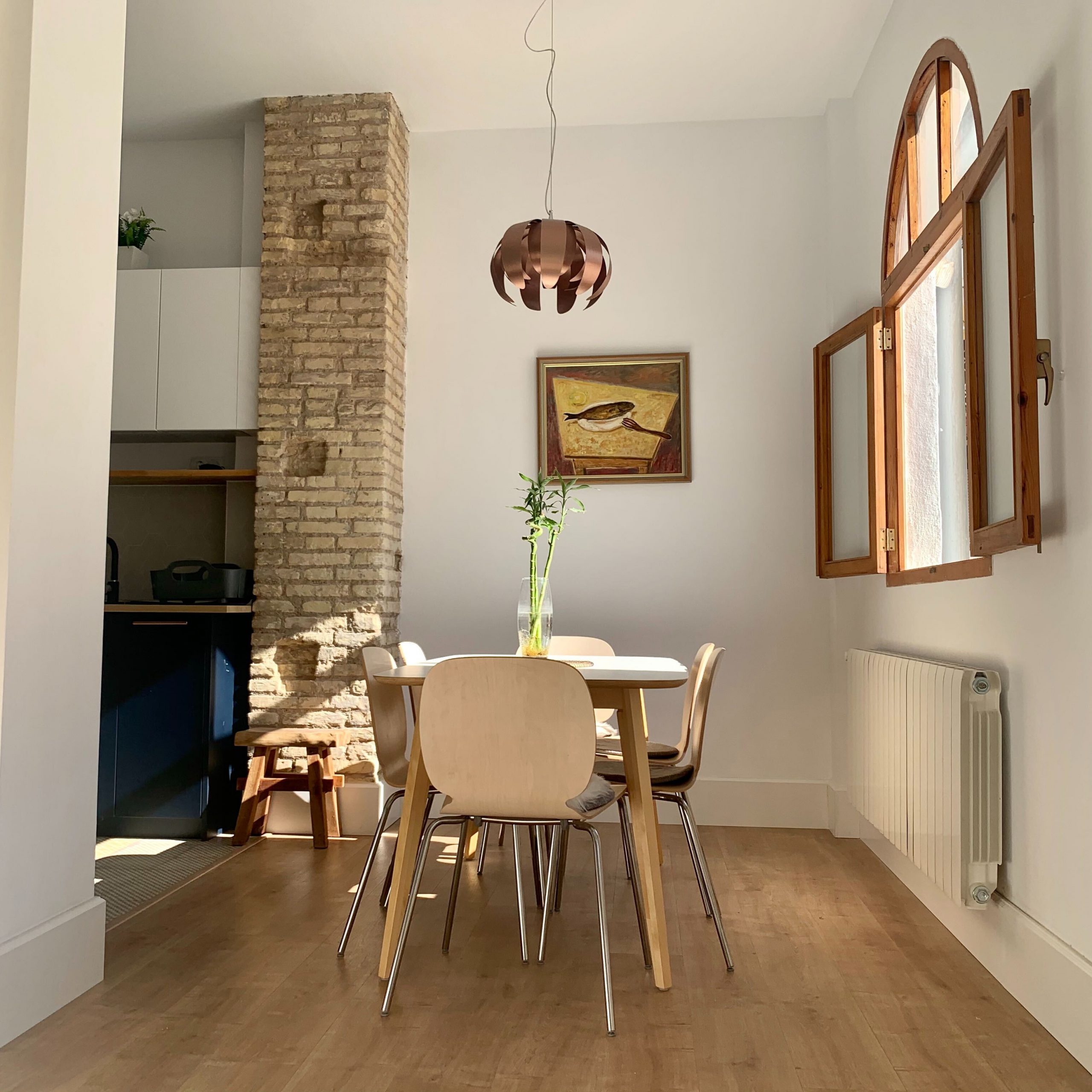 Beautiful renovated apartment in Valencia - Dining area