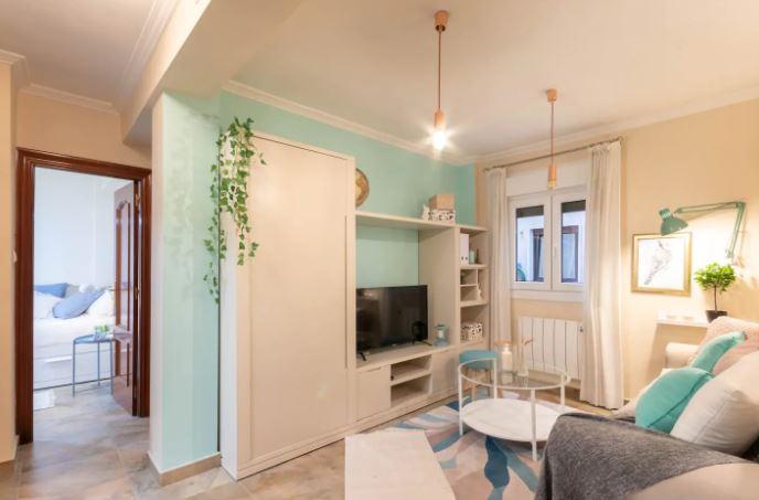 Guru - Furnished Bilbao apartment with parking - Window