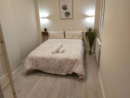 Furnished expat flat in Logroño - Bedroom