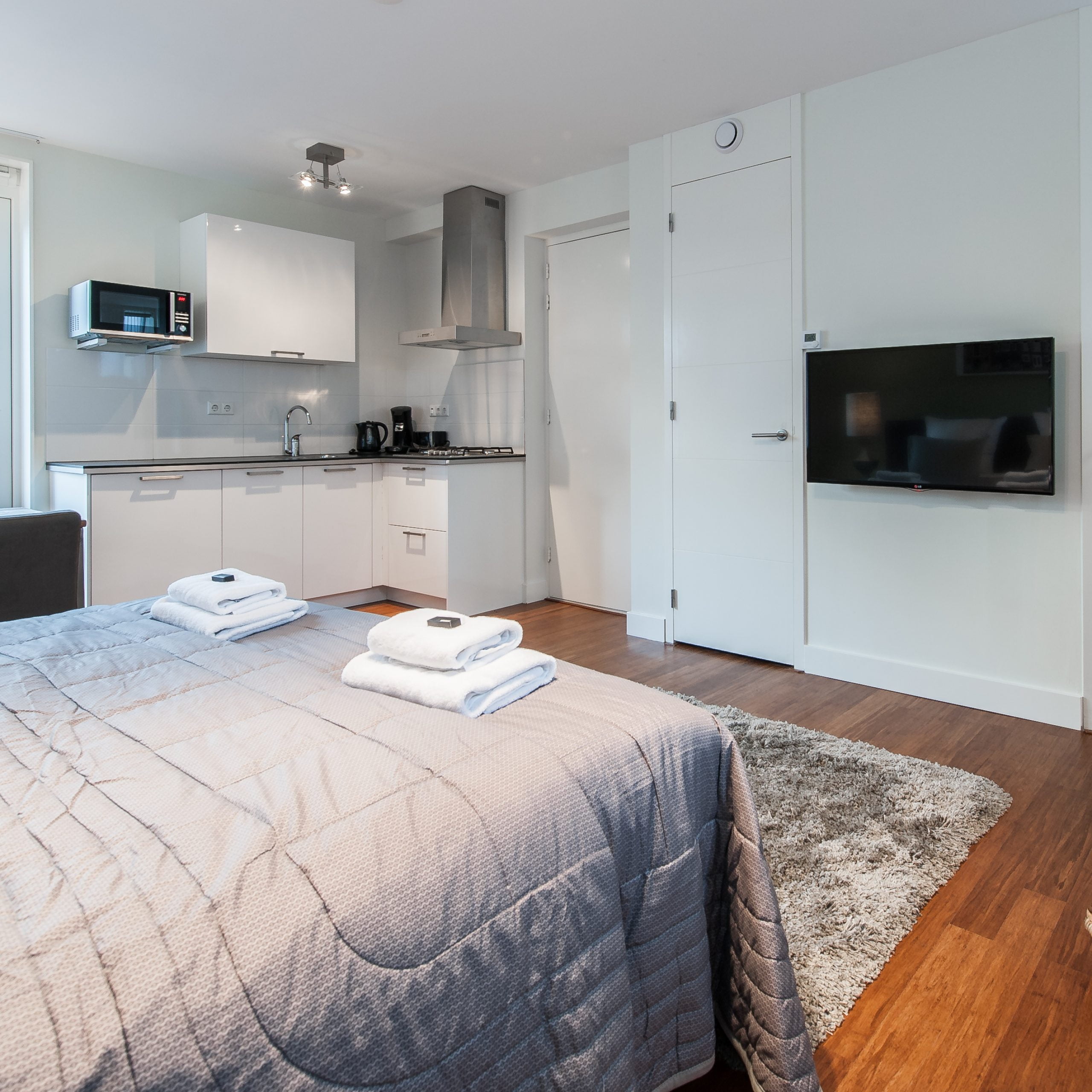 Rustenburg 2 - Expat studio in Amsterdam city - Living area