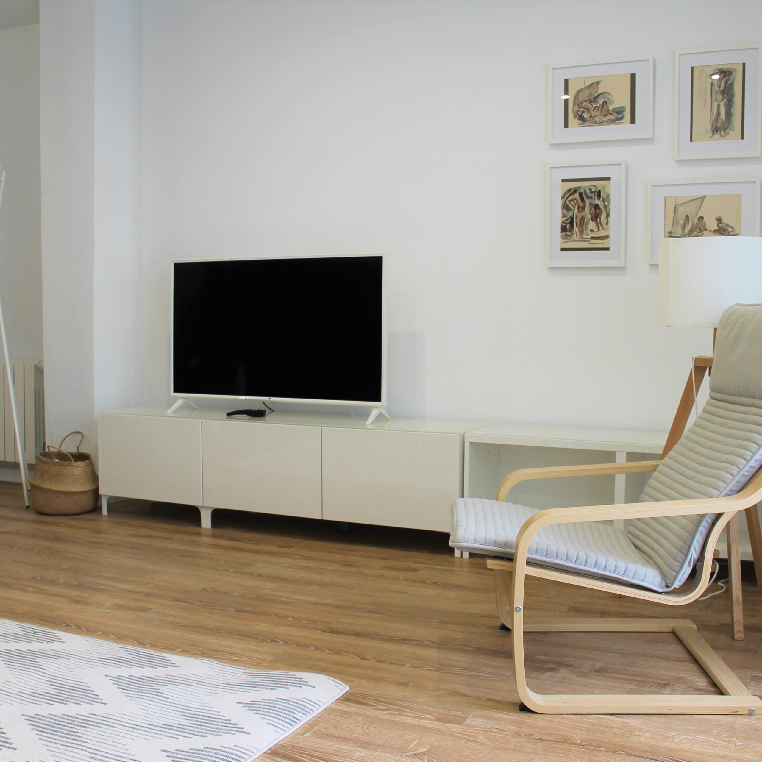 Reino 84 - New expat apartment in Valencia city centre - TV