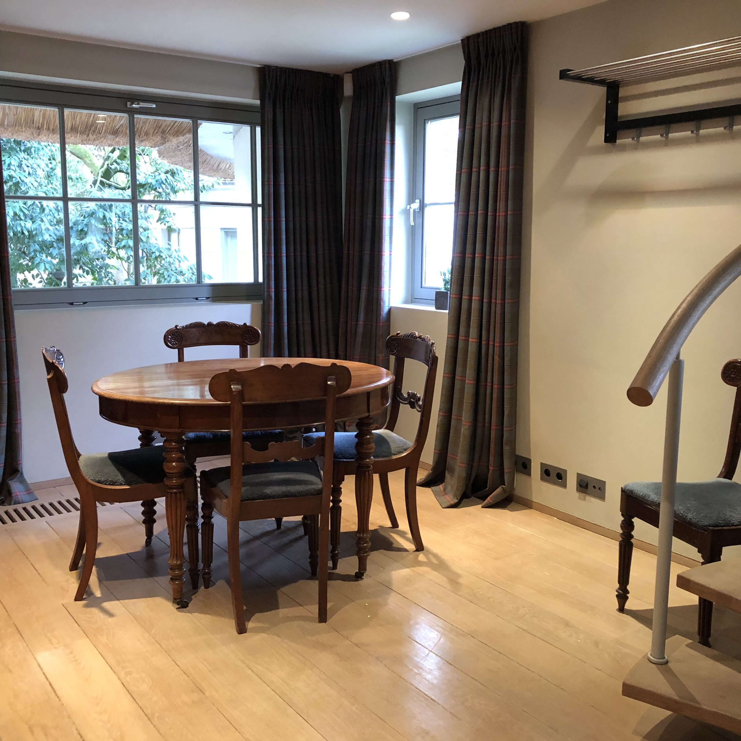 Harold Torla - Luxury apartment for expats in Ghent - Dining area 2