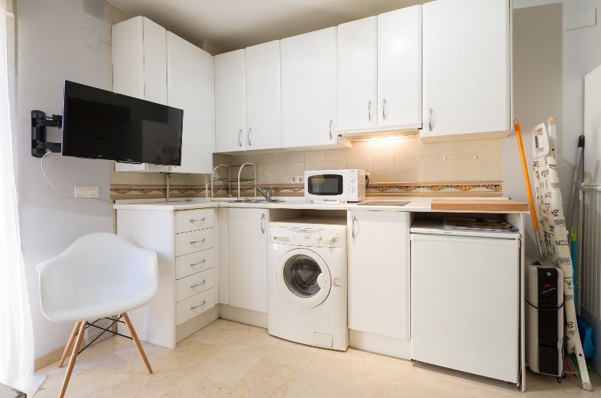 Pedrega beach - Nice expat studio in Malaga - Kitchen