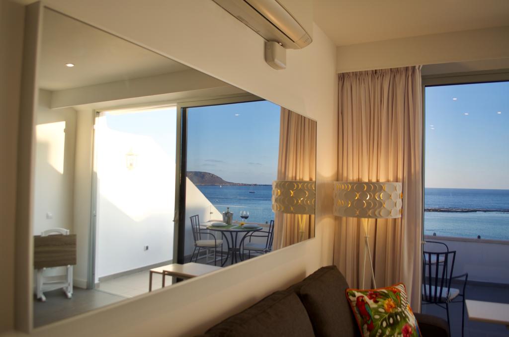 Grand Suite – Seaview rental apartment in Las Palmas - View