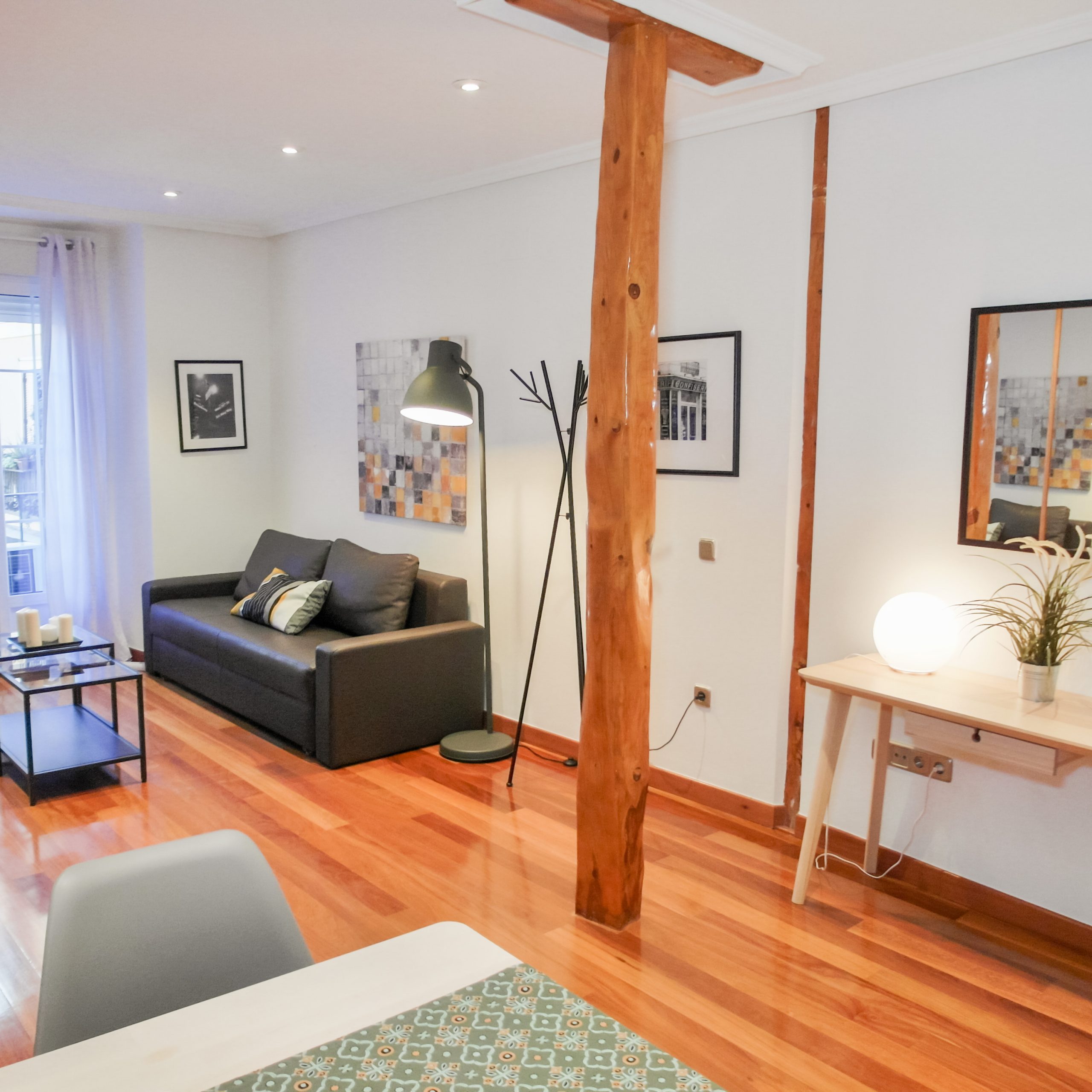 Flat in Madrid city center for expats - Picture