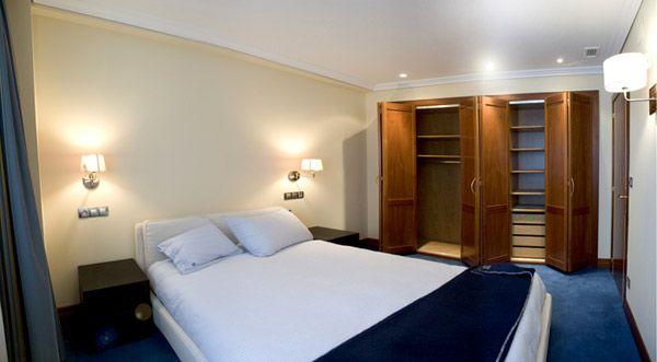 Licenciado Poza 2 - Entry ready apartment in Bilbao centre - Bedroom