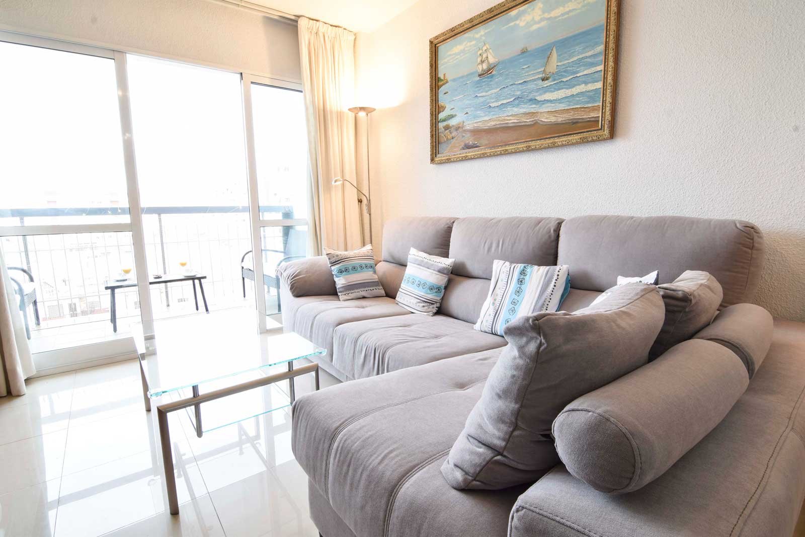 Apartment in Malaga for expats - Sofa