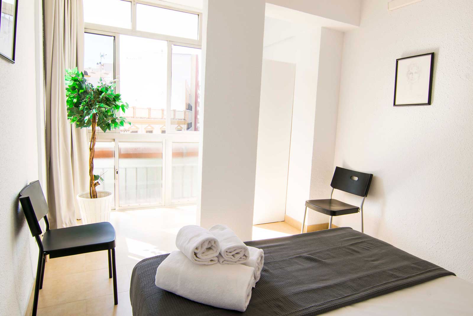Spacious apartment in Malaga for expats - Bedroom