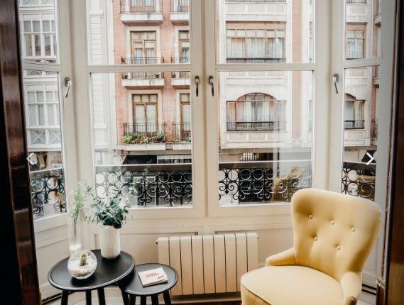 Azkuna - Expat apartment with balcony in Bilbao - Reading area