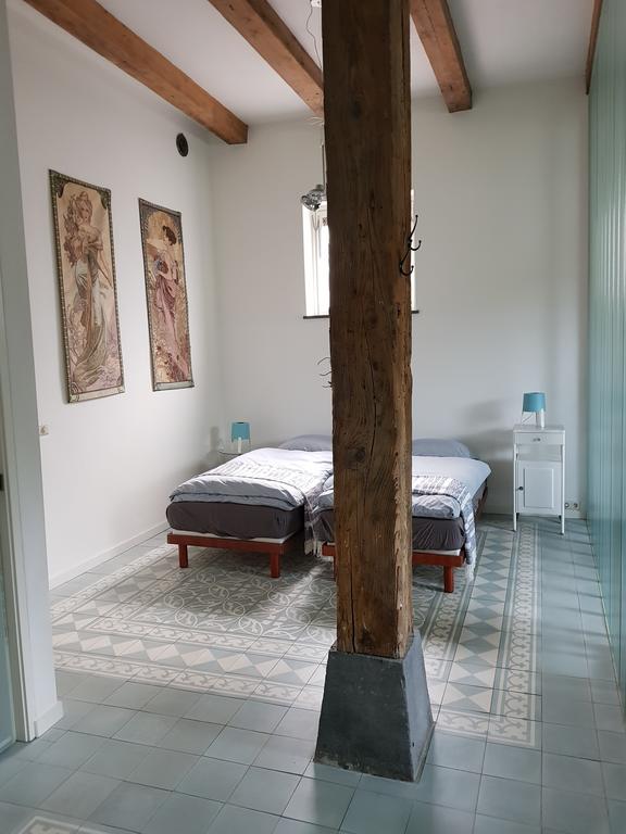 Expats apartment near Rotterdam - Bedroom