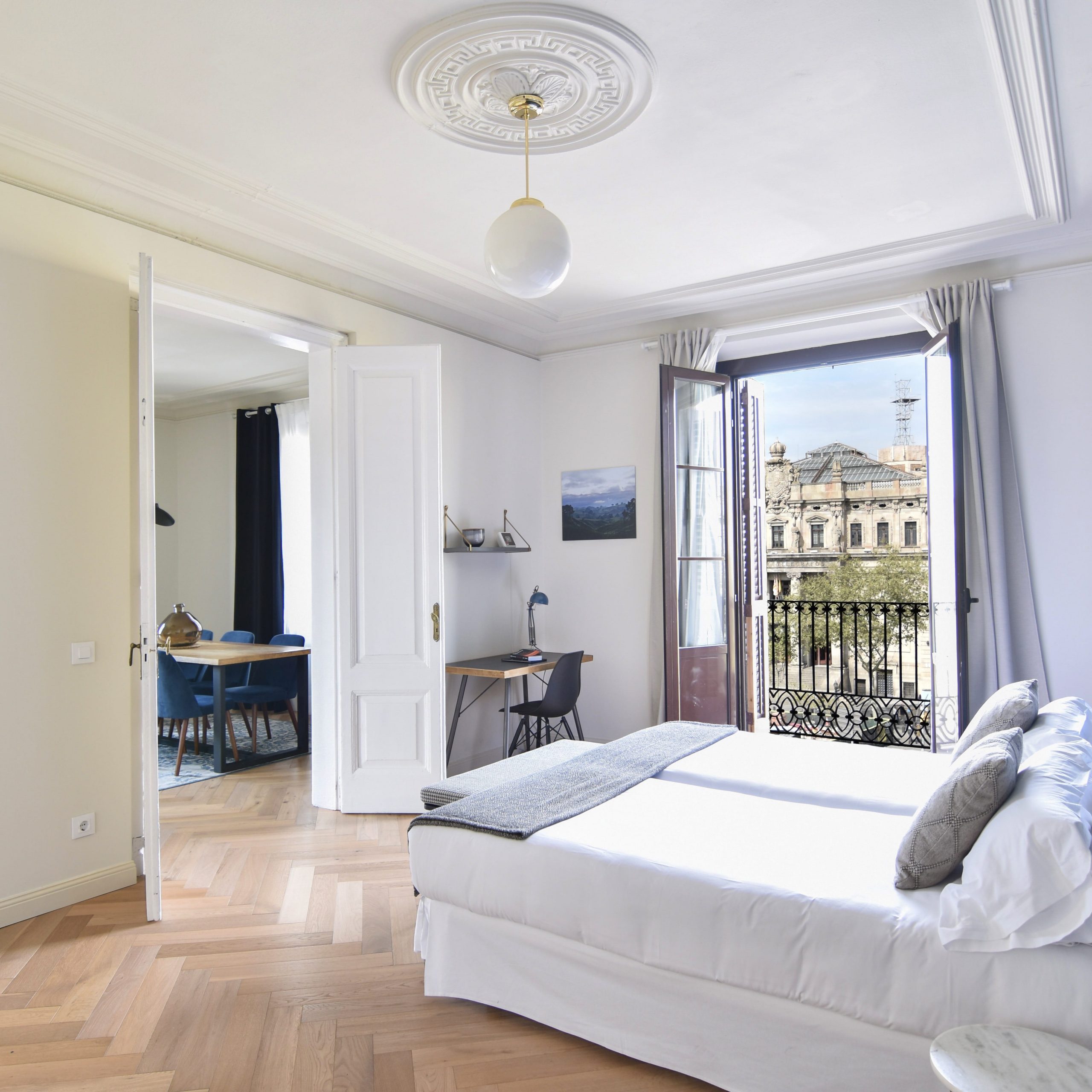 Flat in a modernist building in Barcelona - Bedroom 2 