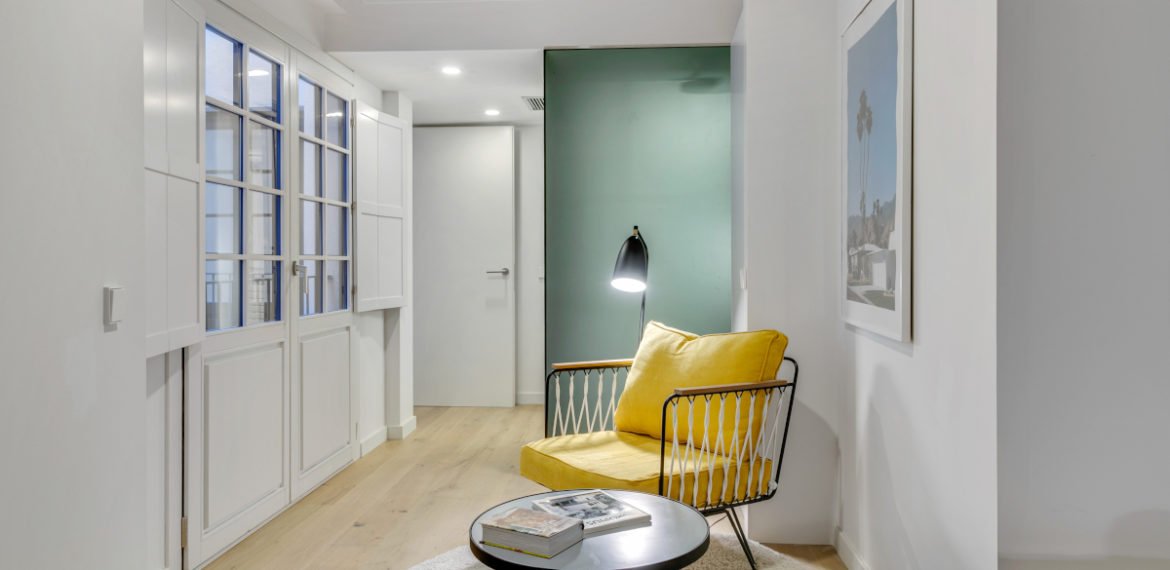 Gotic - Central flat for expats in Barcelona - Chair