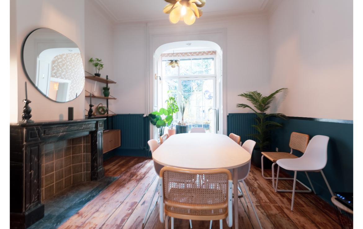 Rue du Berceau - Entry-ready bedroom in shared apartment in Brussels - Dining area
