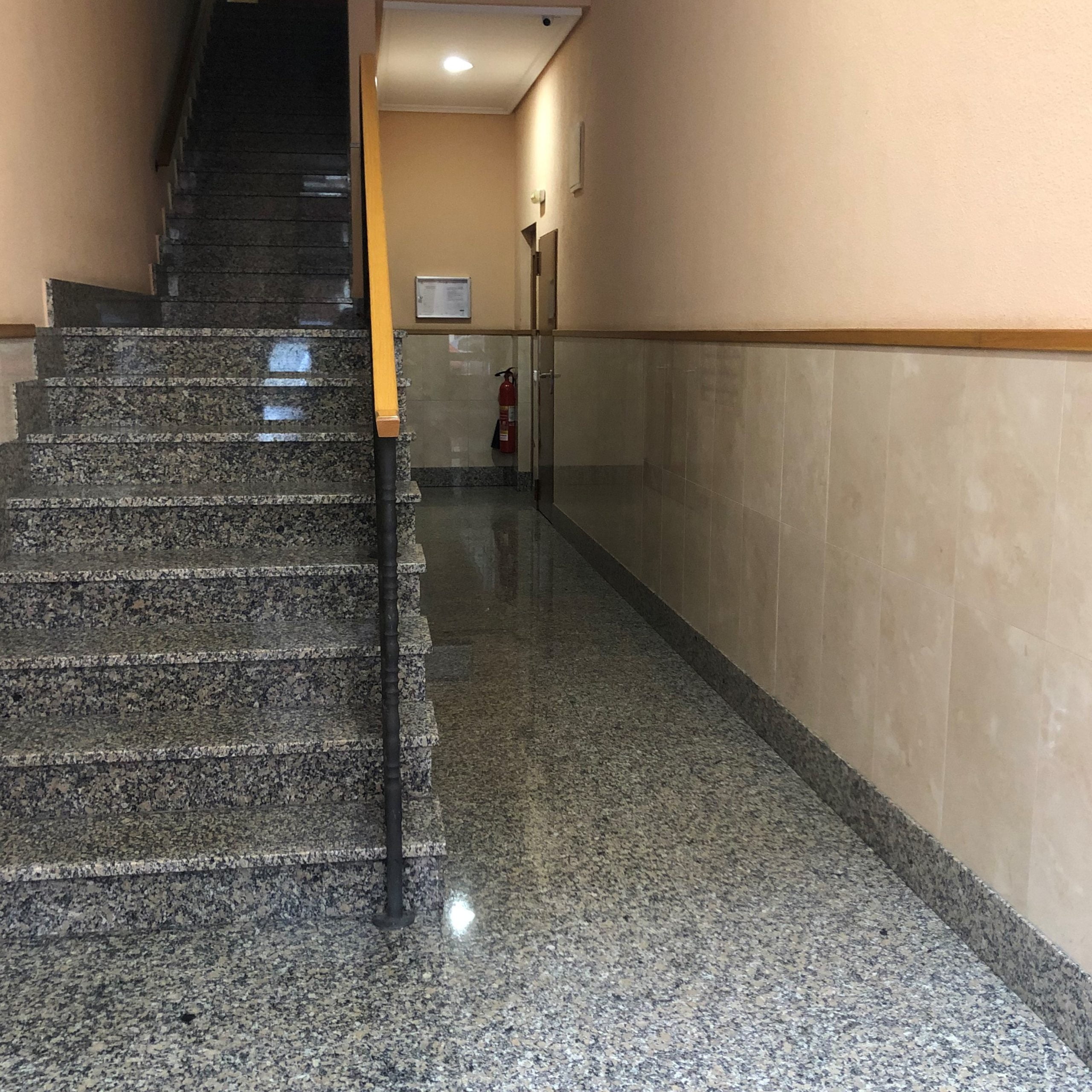 Virgen del río - 3 bedroom flat in Pamplona - Entrance