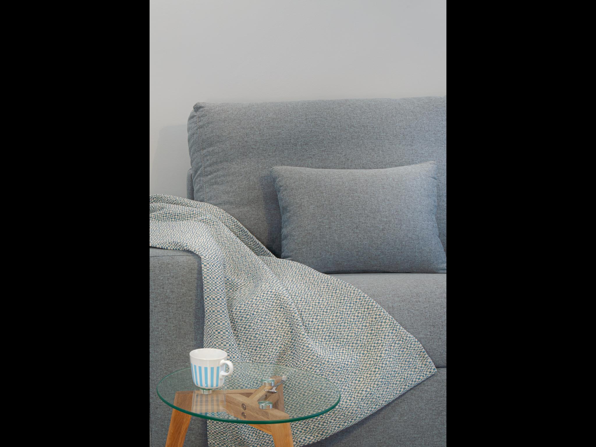 Cisneros - 2 bedroom flat in Alicante - Blanket