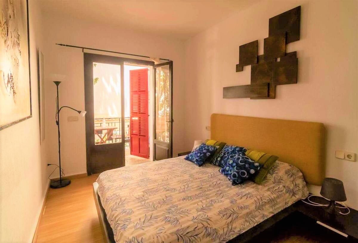 Tropical - Flat with terrace in Mallorca - Bedroom