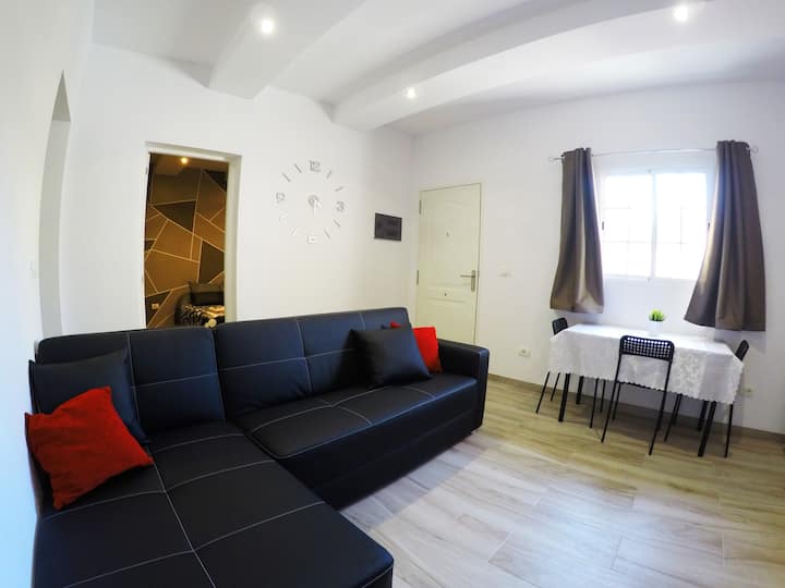 Ainara - Modern expat apartment in Tenerife - Living room