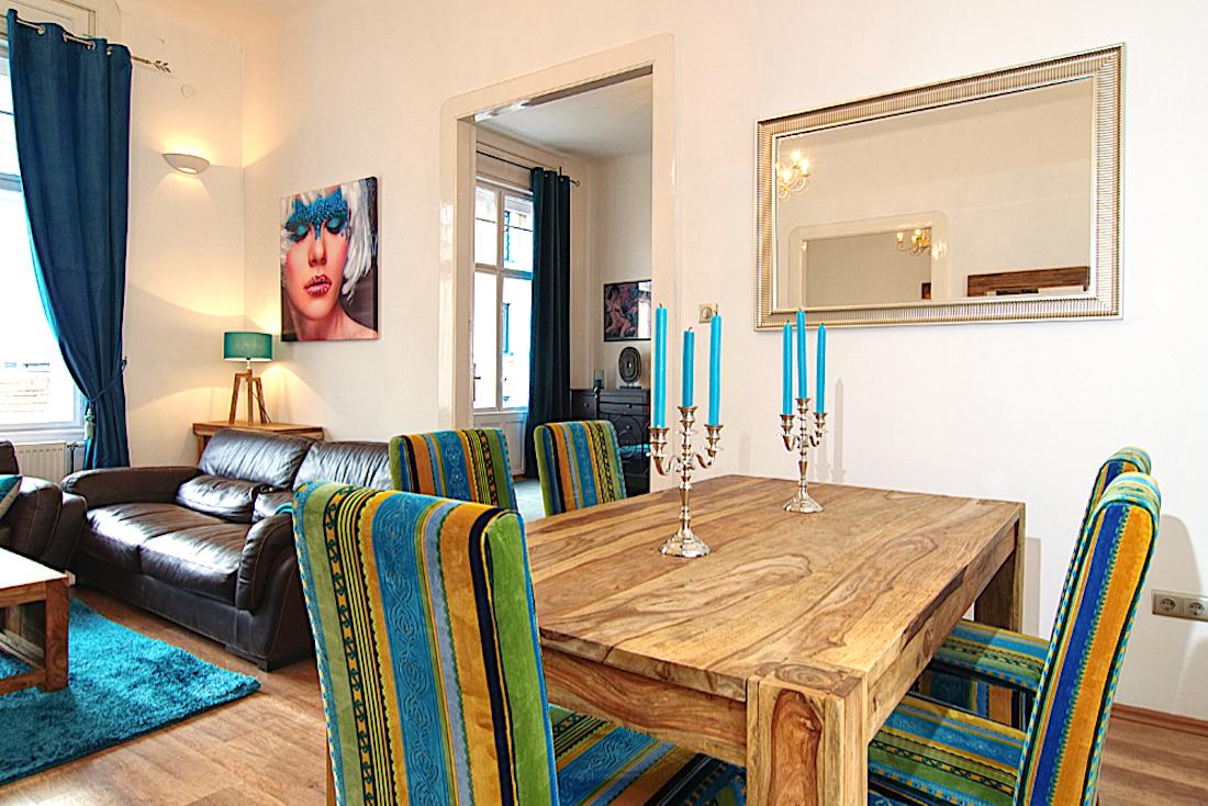 Kiraly - Luxury apartment in Budapest - Dining table