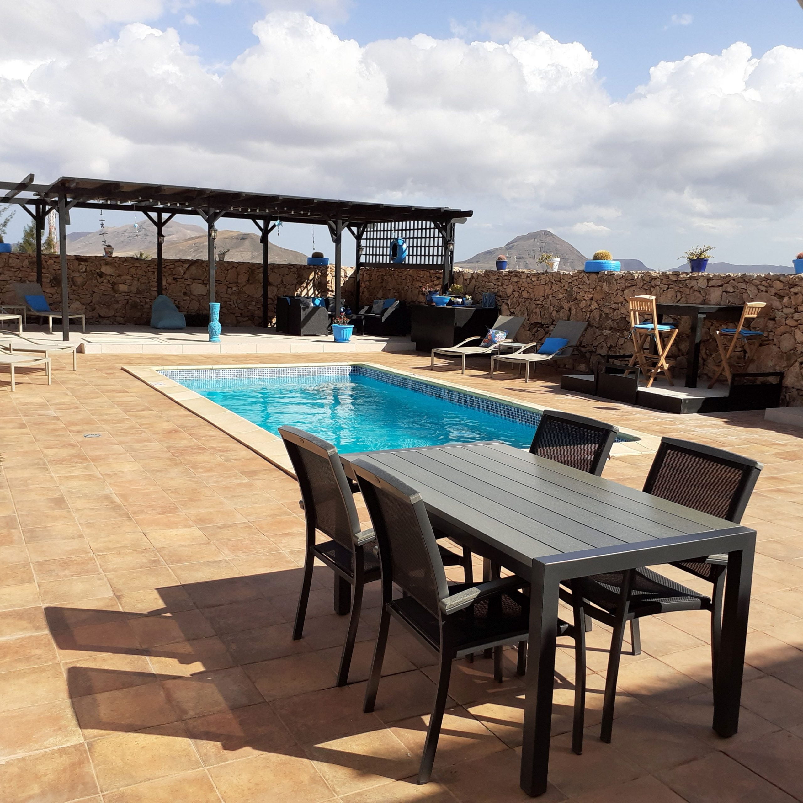 Villa Vital - Coliving for expats on Fuerteventura - Pool