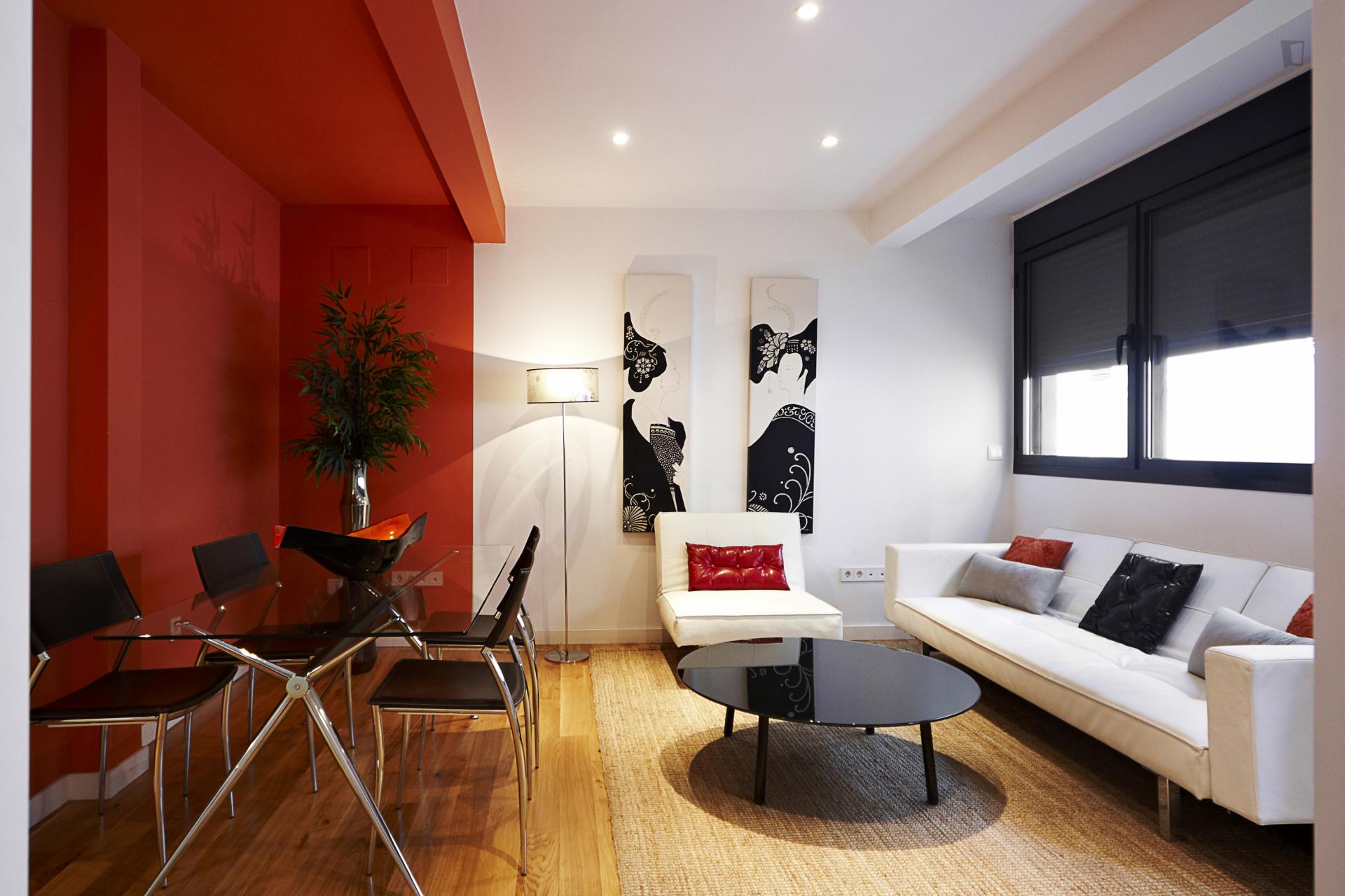 Iriarte - Flat for expats in Madrid - Living room