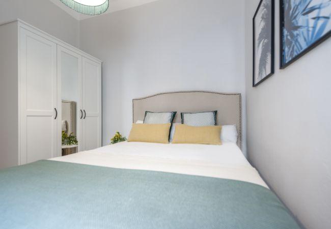 Ramon - 5 bedroom flat in Madrid - Pillow