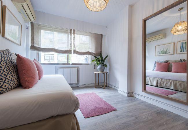 Padre Jesús - Exclusive apartment in Madrid - Bedroom