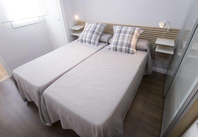 Modern and equipped flat in Madrid - Bedroom