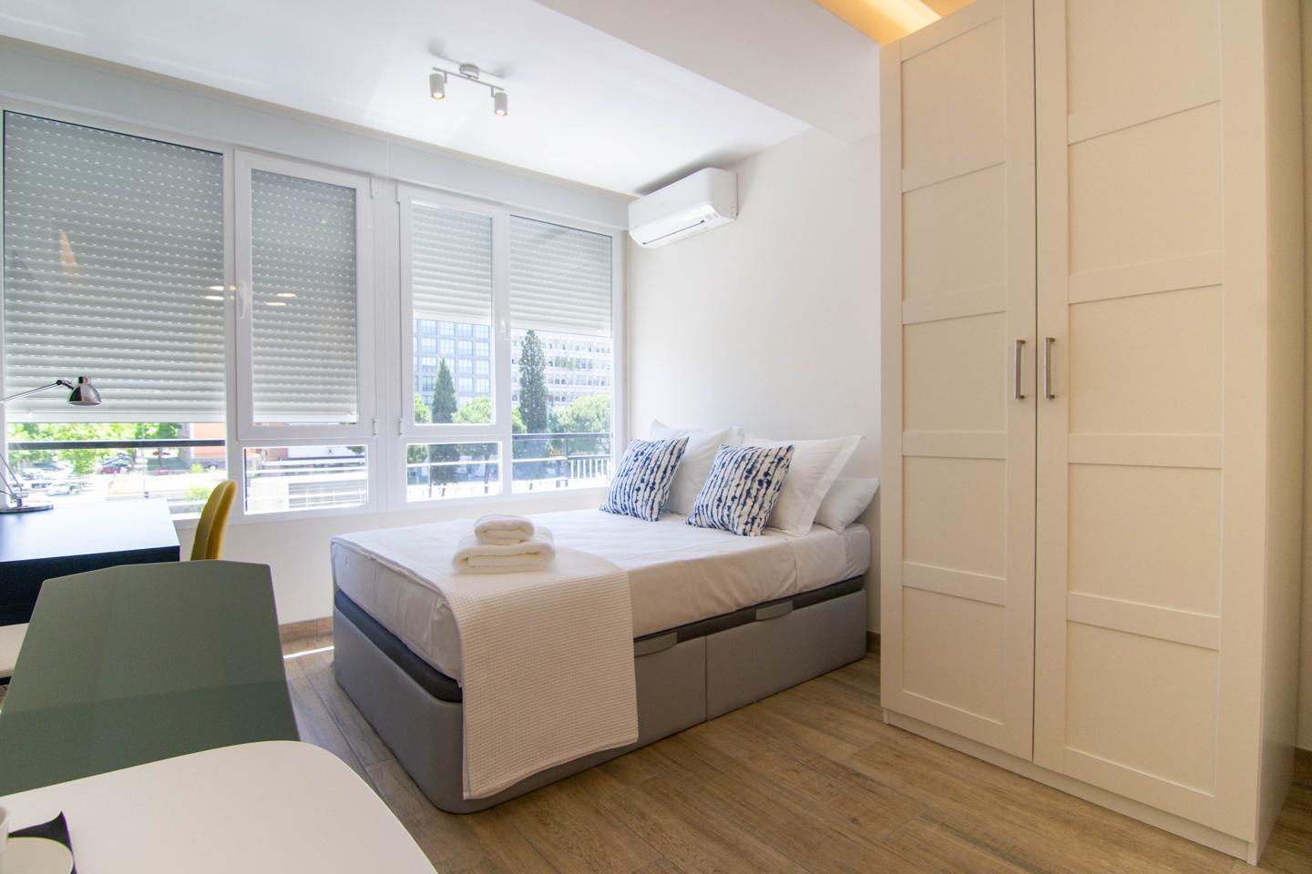 Castellana - Modern studio in Madrid - Bed