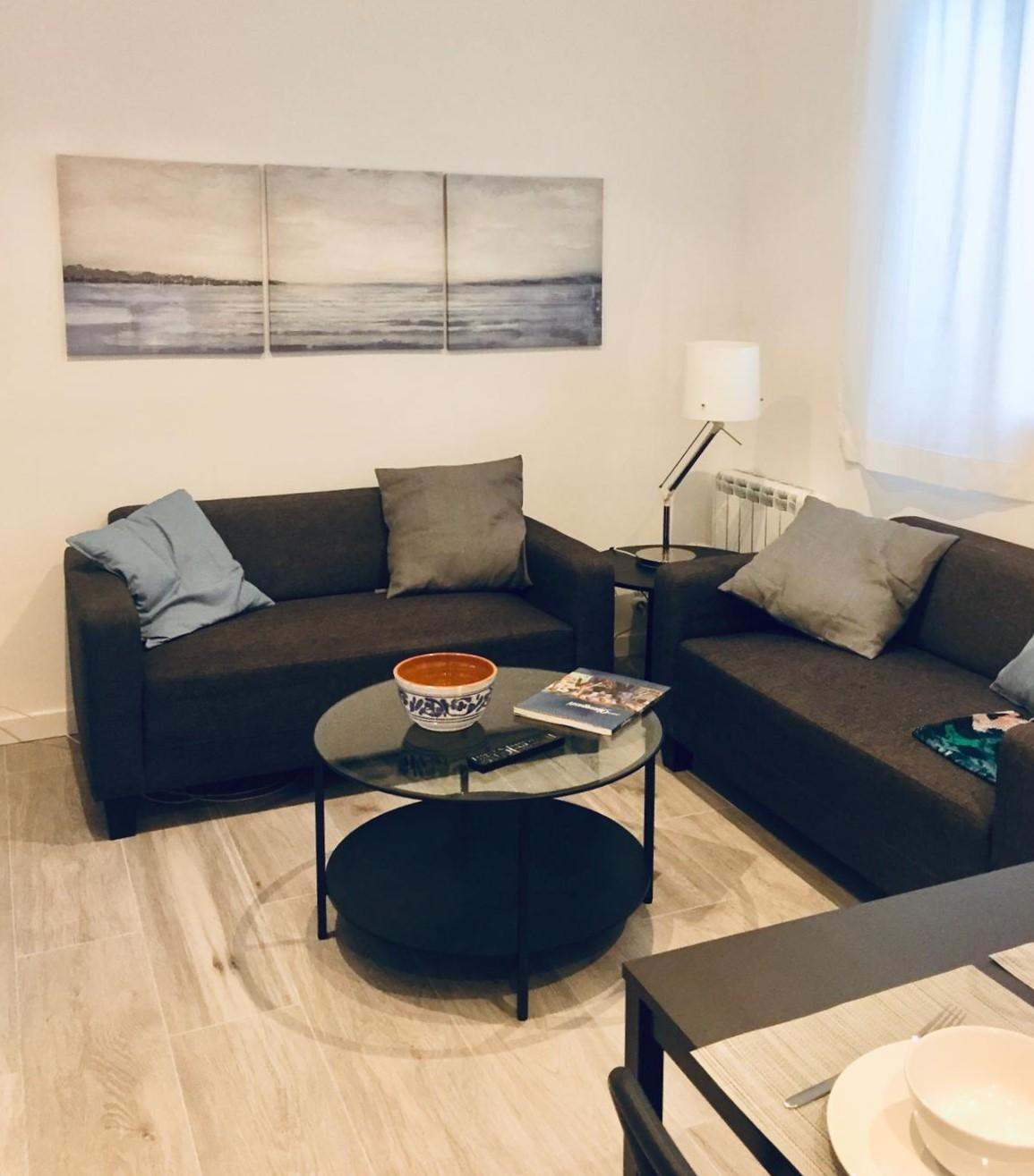 Escosura - Entry ready house in Madrid - Living room