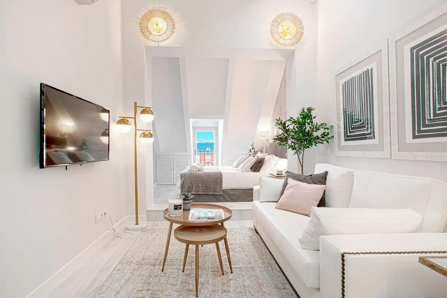 Toledo - Penthouse in Madrid central - Chair