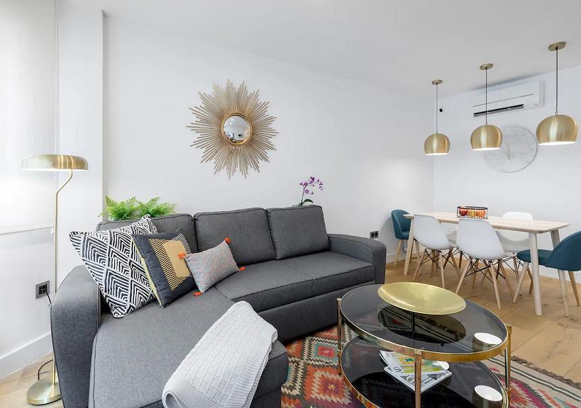2 bedroom luxury flat in Madrid - Sofá