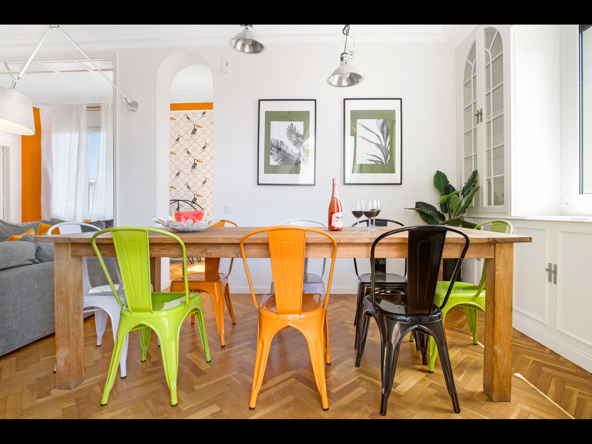 Llúria - Luxury apartment in Barcelona city - Dining table 