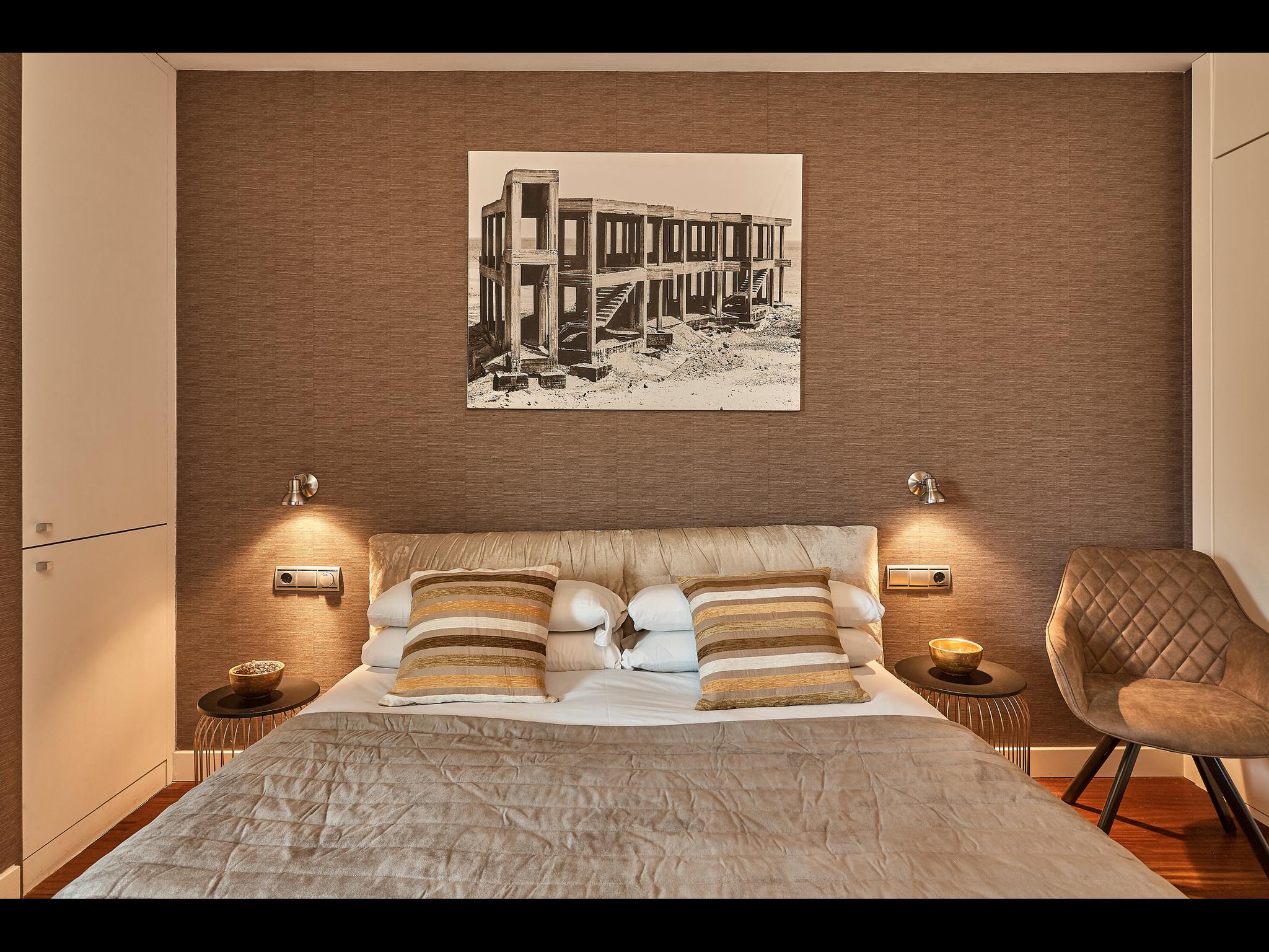 Vidal - Seaview apartment in Barcelona - Bedroom