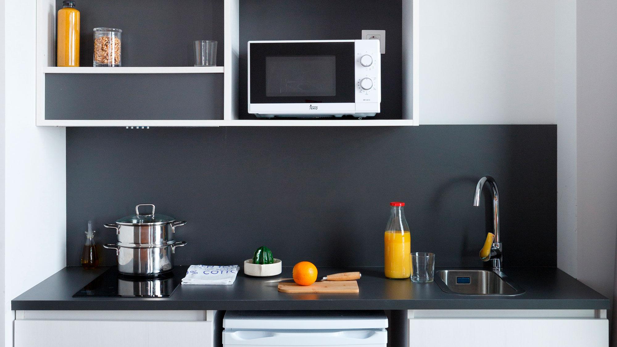 Gargallo - Studio for students Barcelona - Kitchen
