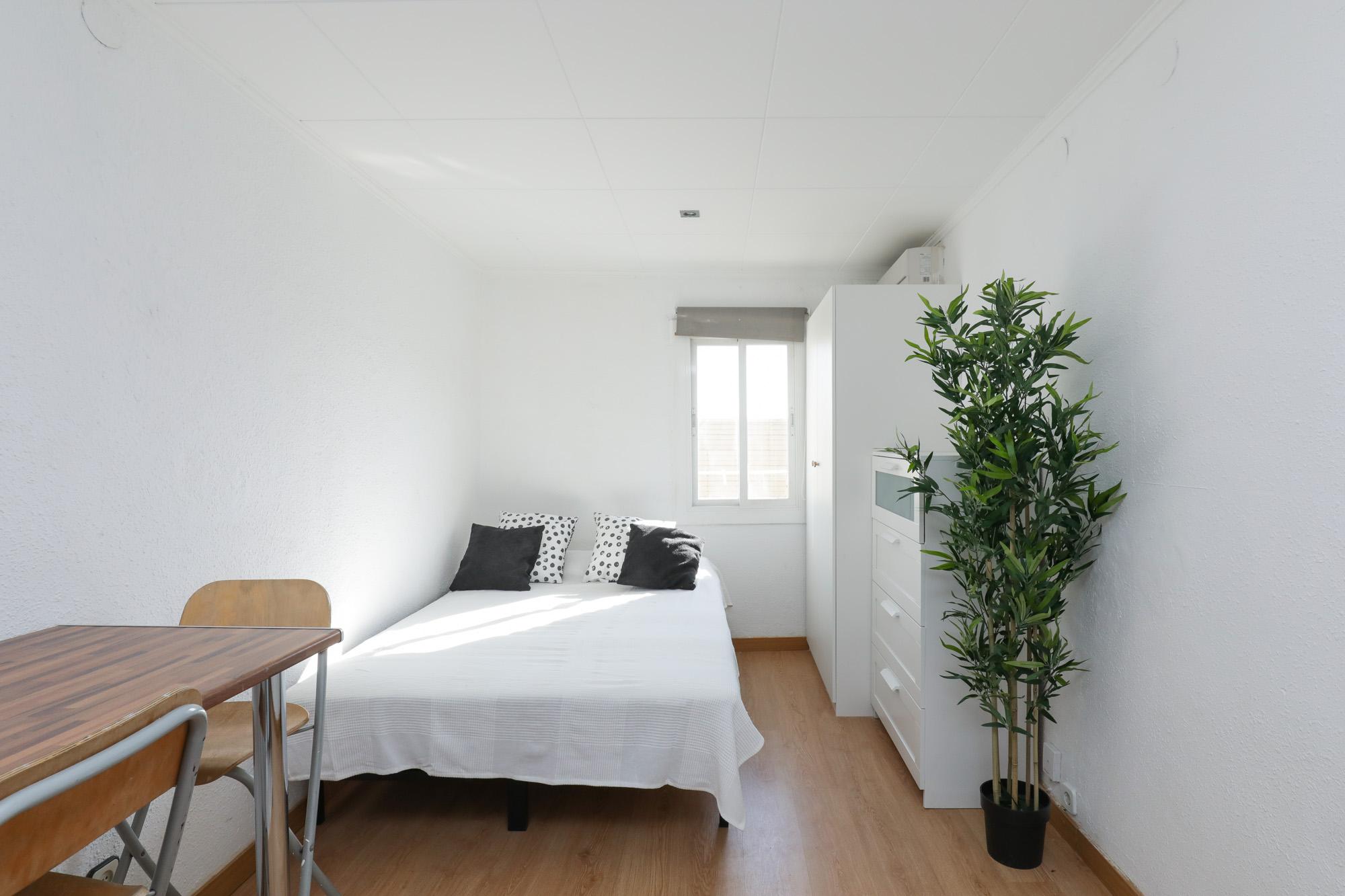 Bartomeu - Furnished studio in Barcelona - Bed