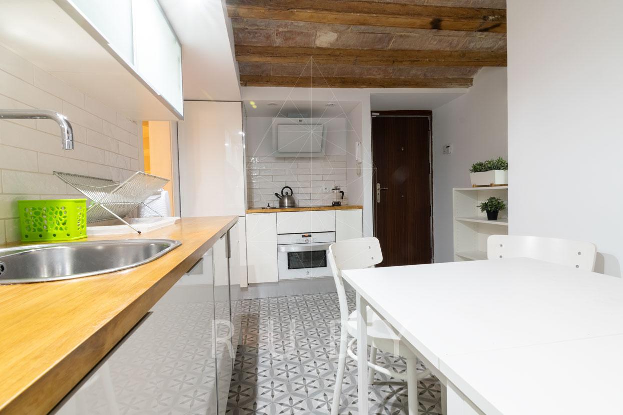 Guifre - Renovated studio in Barcelona - Kitchen